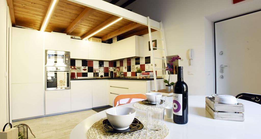 Apartment Hintown Night Out House Milan