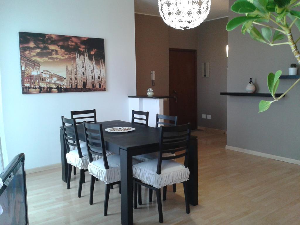Certosa 3 Bedrooms * Milan