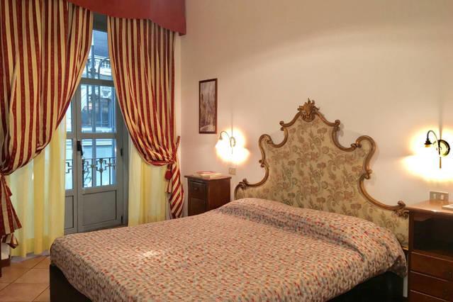 Flat In Piazza Duomo Apartamento