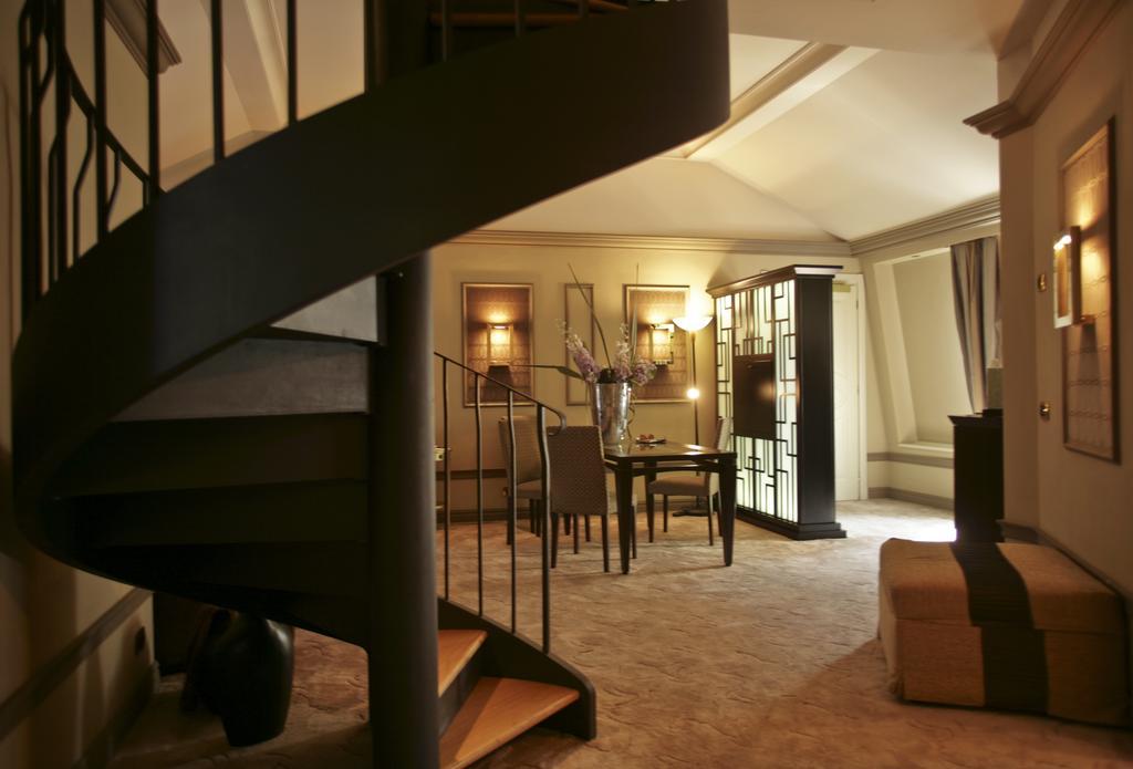 Grand Visconti Palace 4* Milan