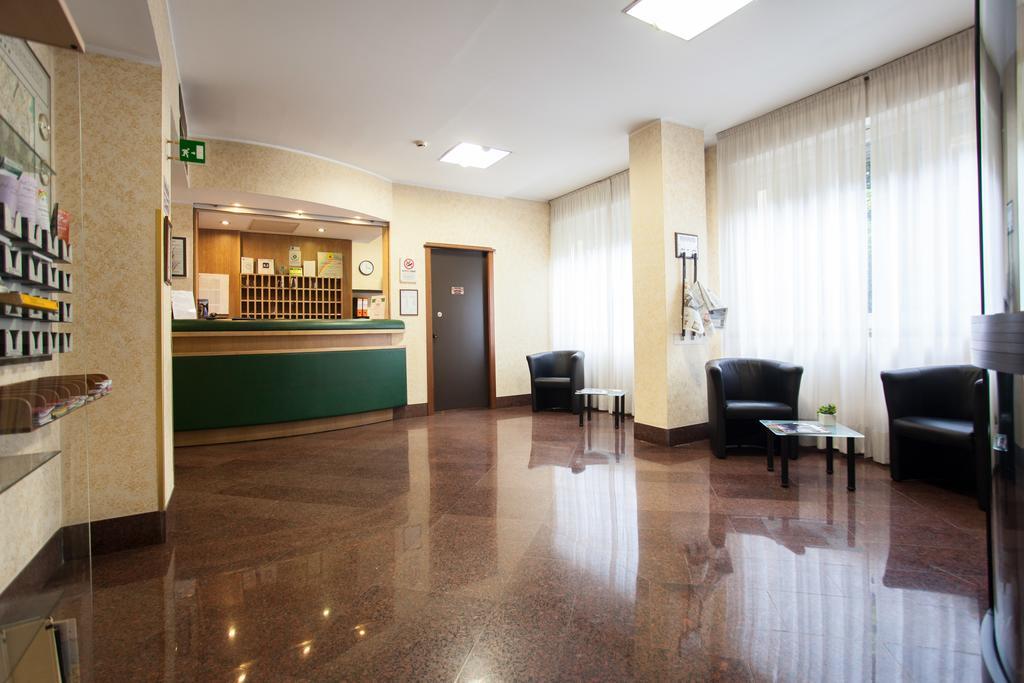 Desenzano Aparthotel Milan