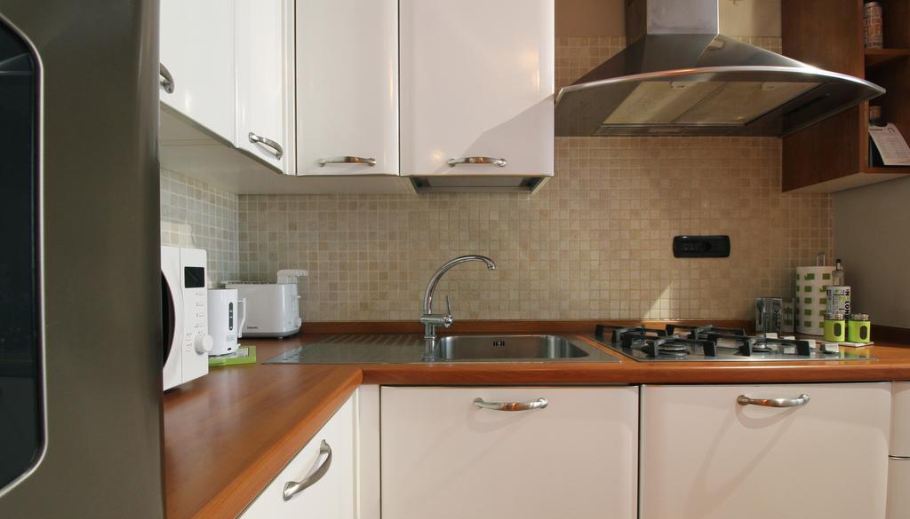 Italianway-s.m. Fontana Apartment *