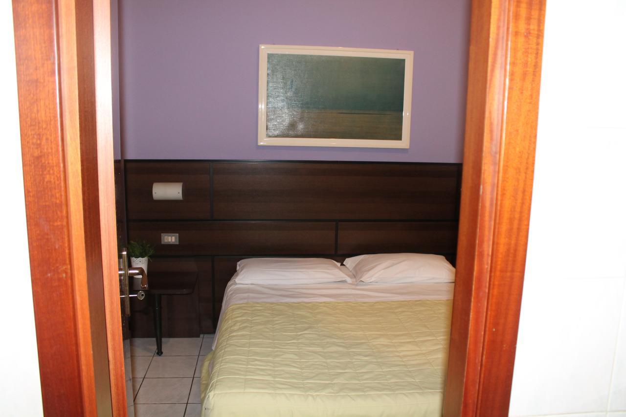 La Pace 2* Milan