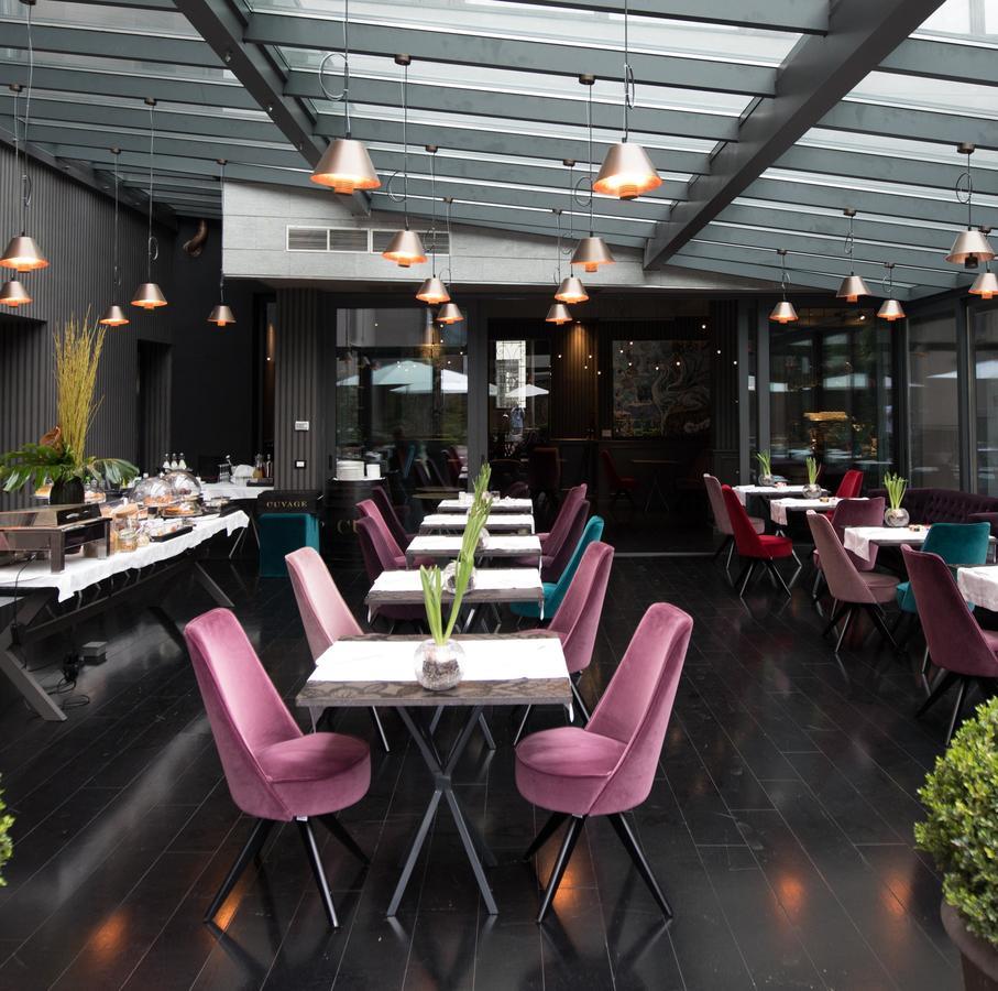Fifty House Cellini Hotel