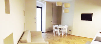Maison Laghetto - *
