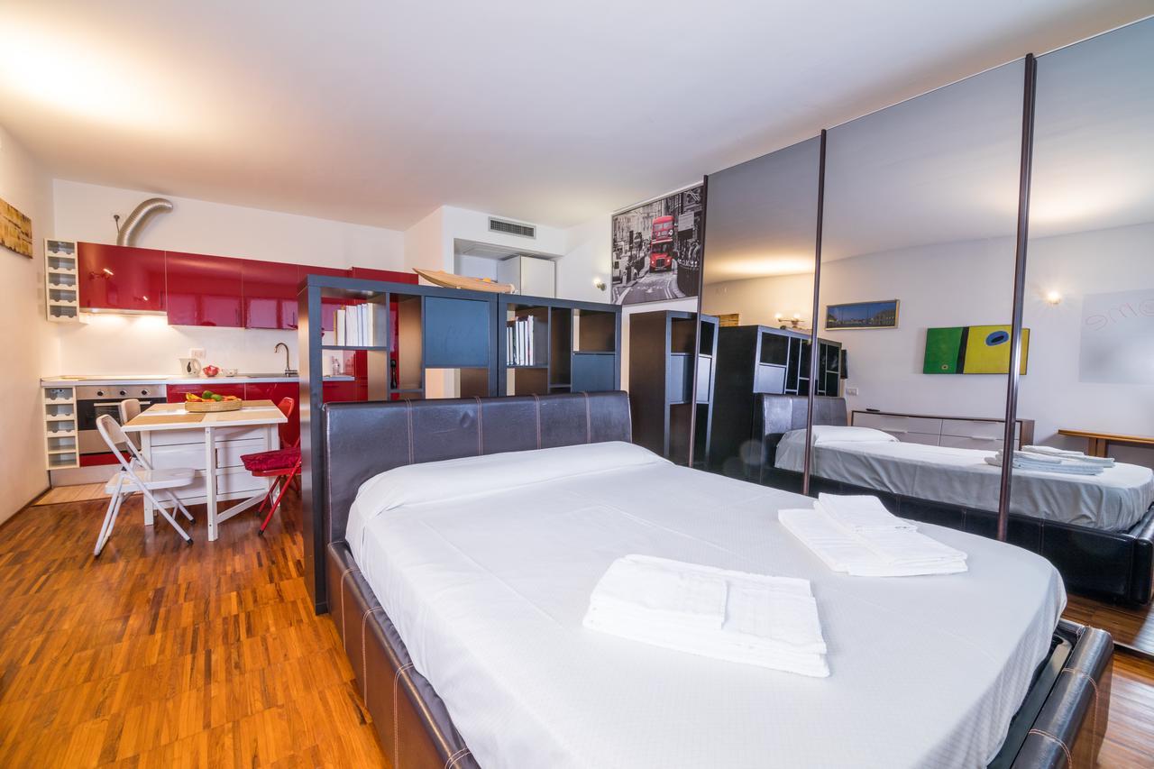 Via Nicastro Open Space Apartment Milan