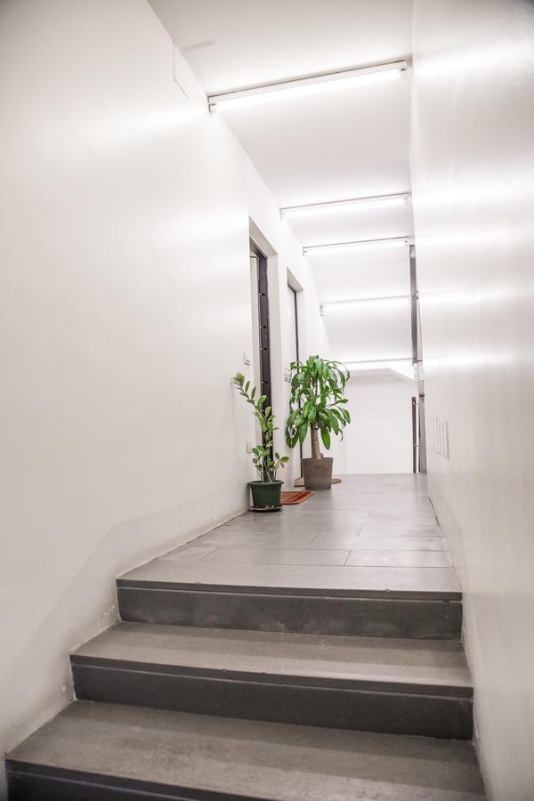 Via Nicastro Open Space Milan