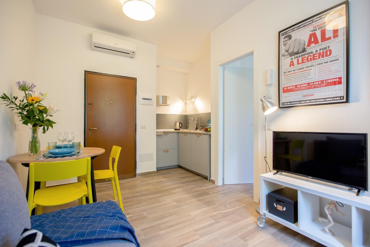 Apartment Certosa Colorful Mini Flats *