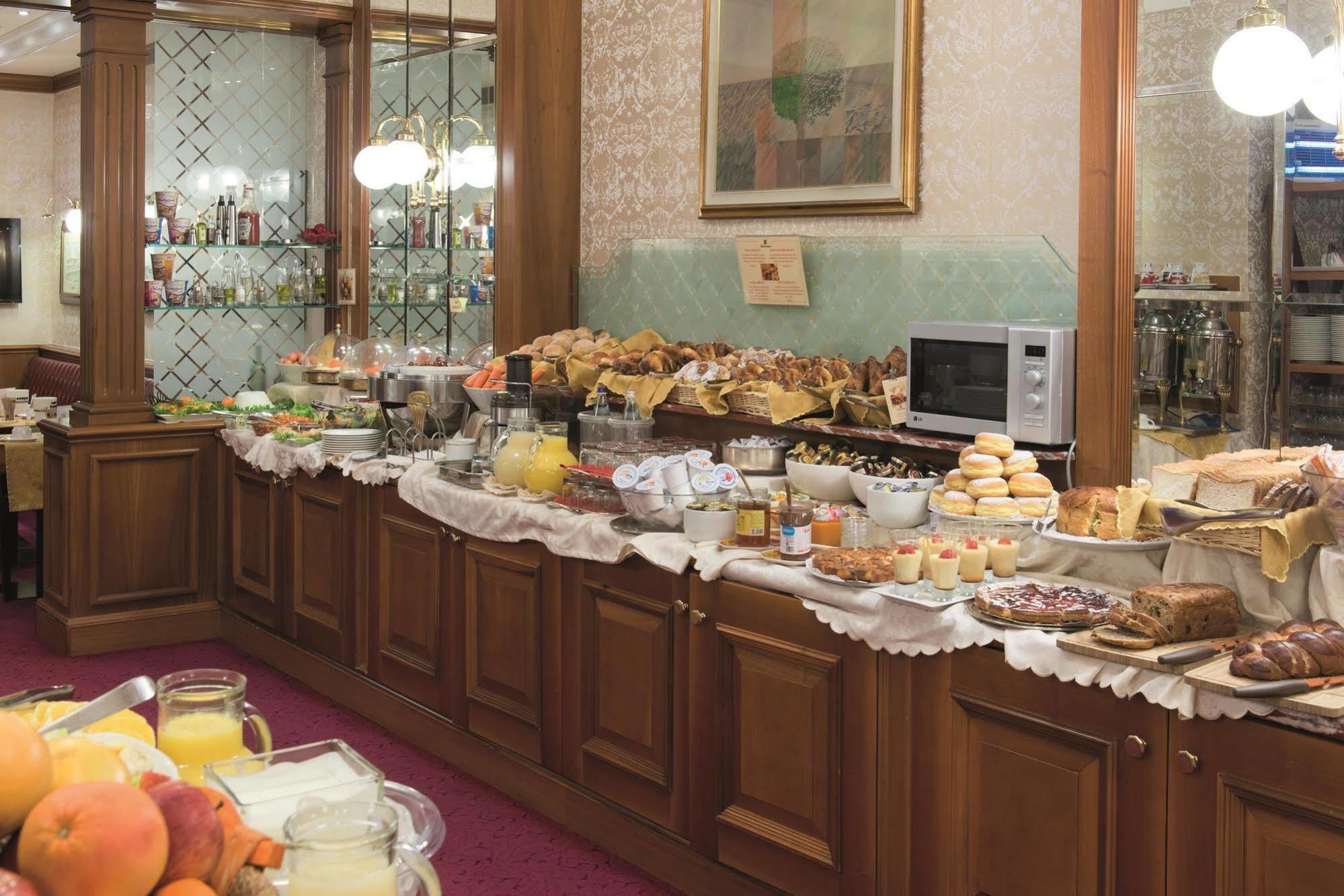 Hotel Berna 4*