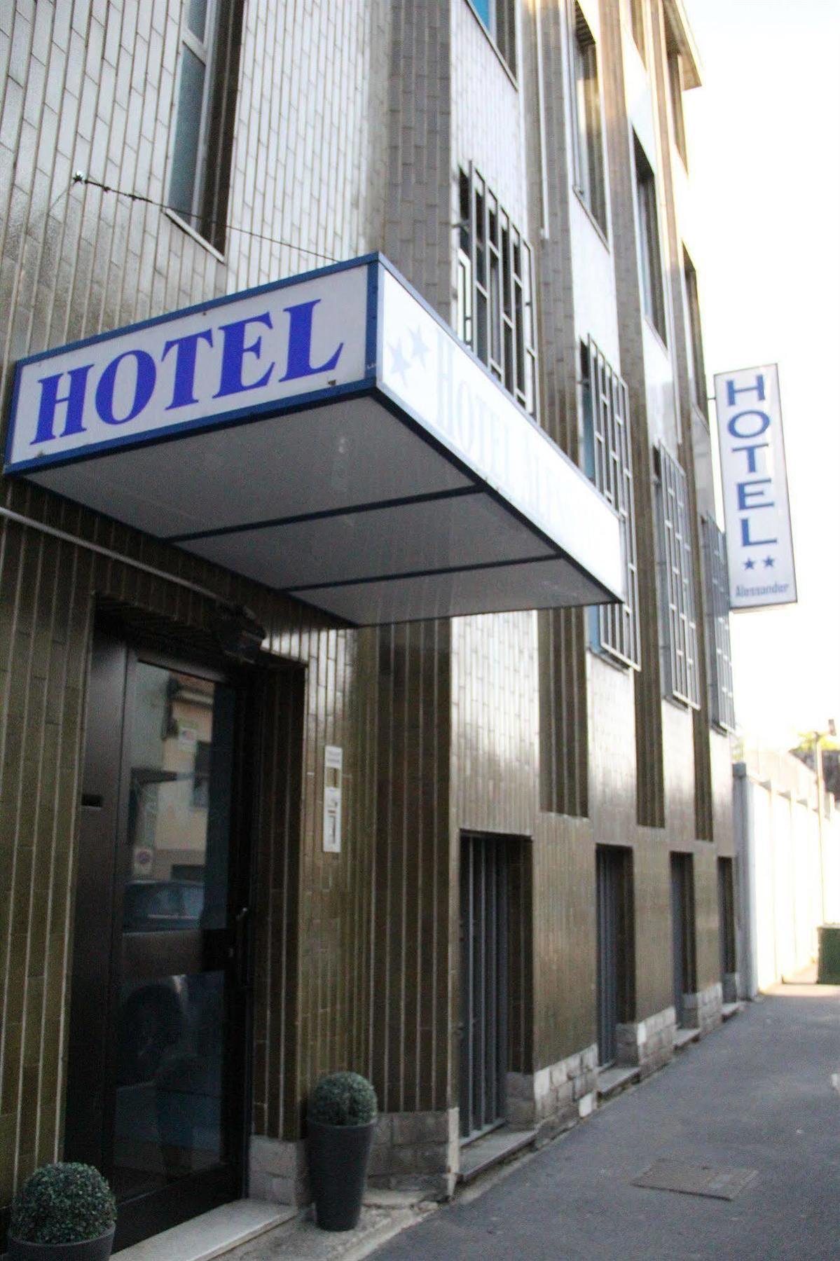 Alessander Hotel