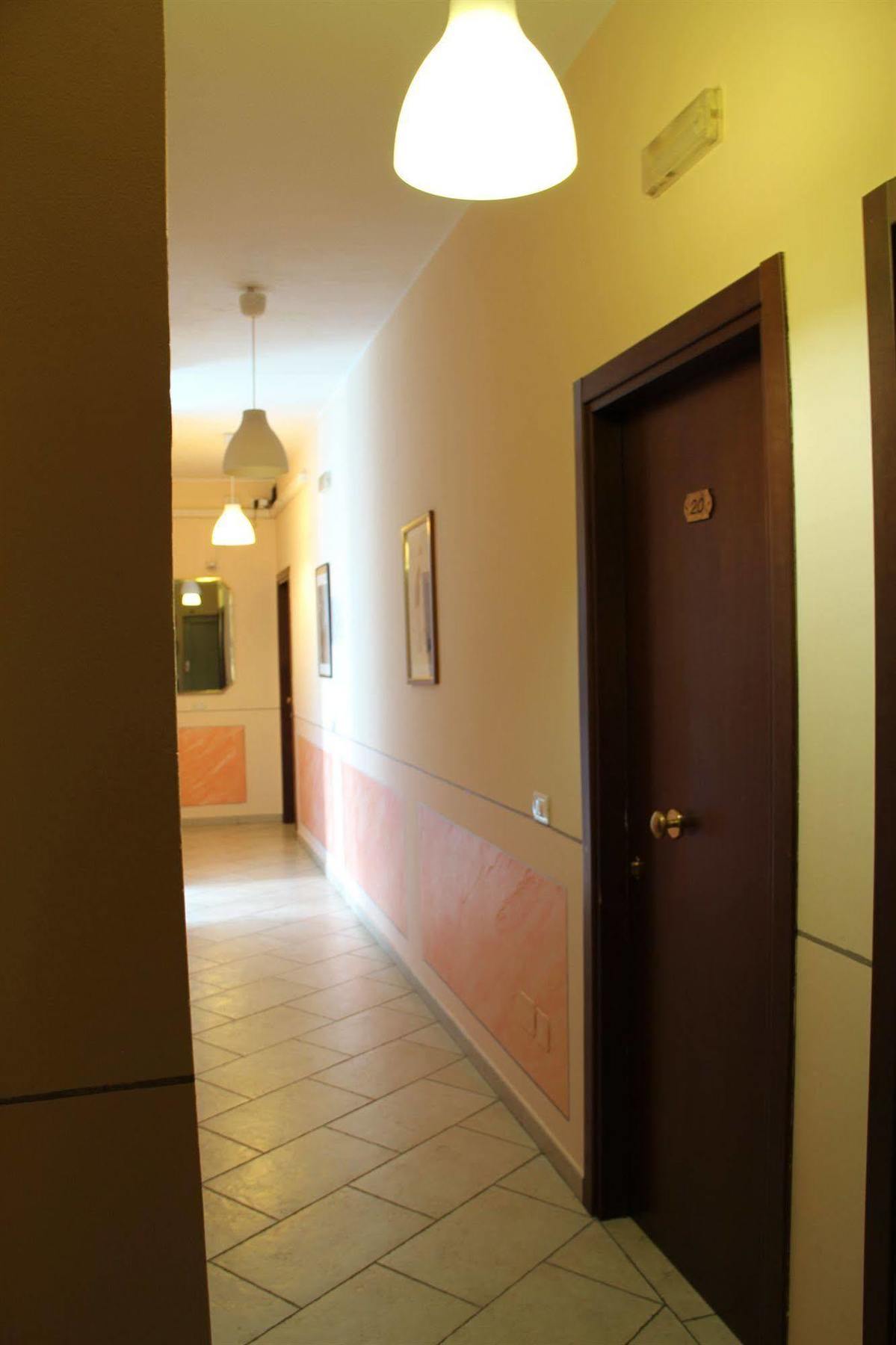 Alessander Hotel