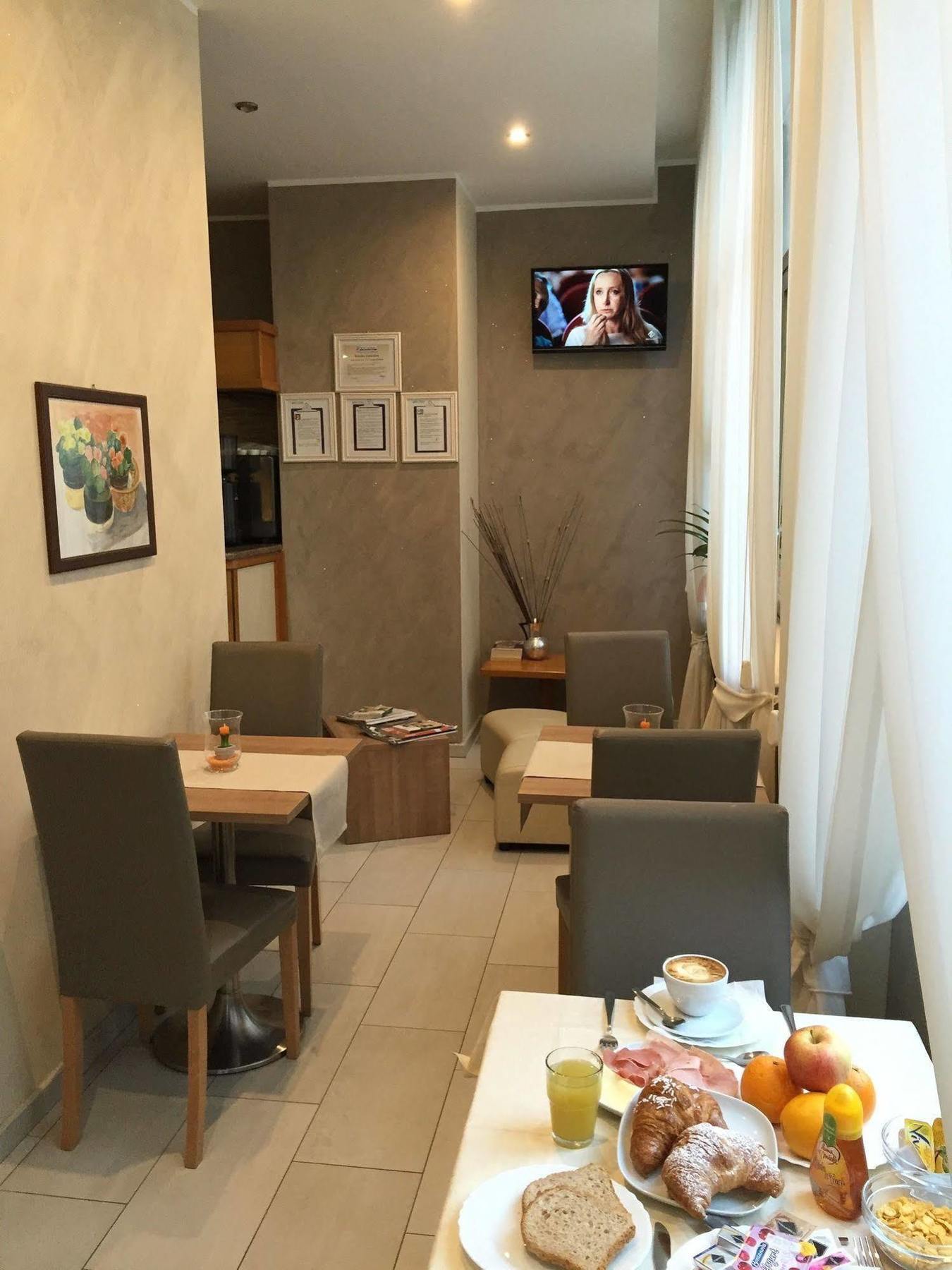 Montecarlo Hotel Milan