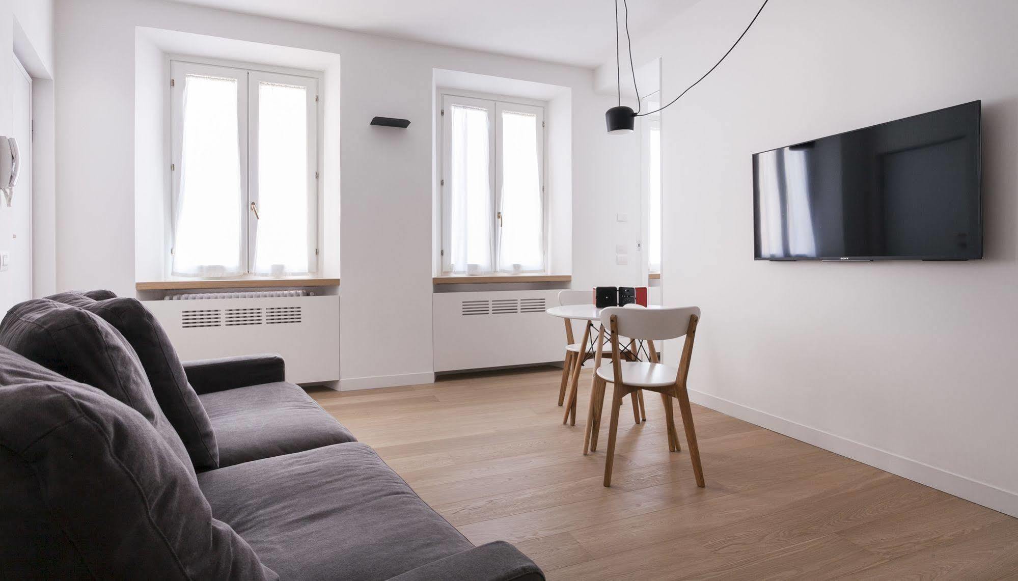 Corso 6 * Milan