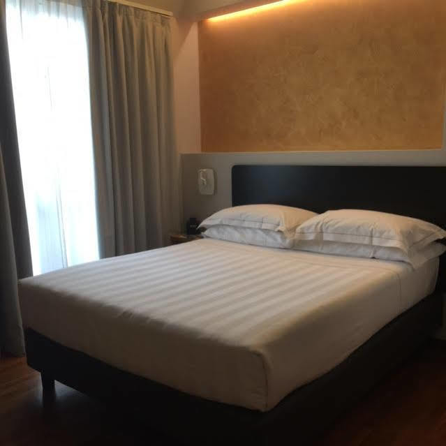 Western Major Hotel