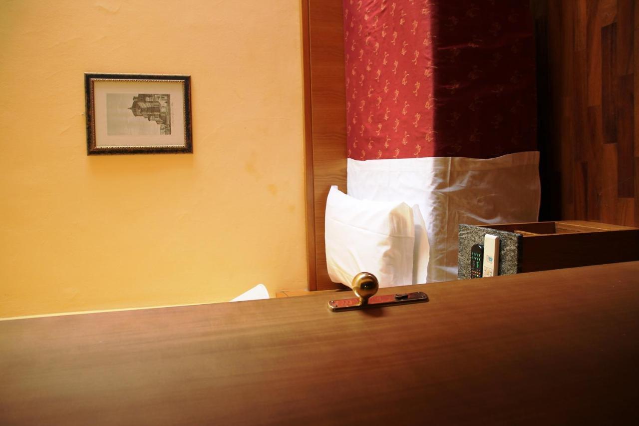 Hotel Vecchia Milão