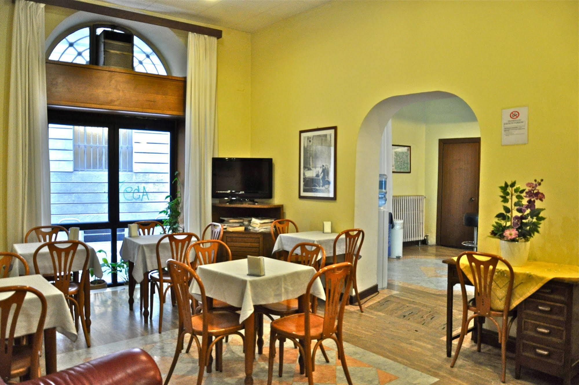 Hotel Vecchia Milão