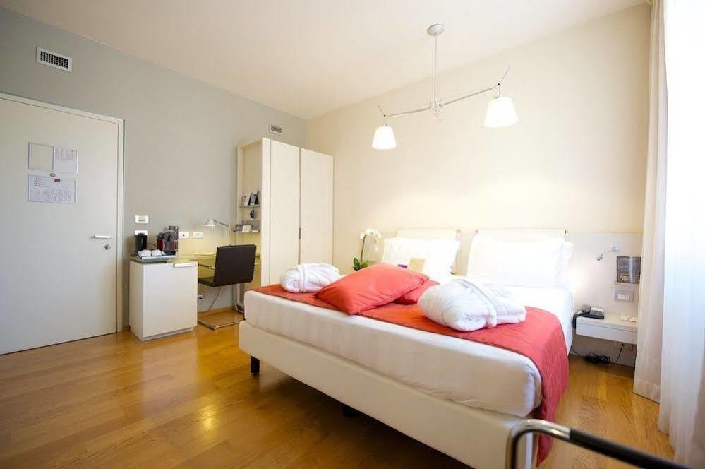 Mercure Solari 4* Milan