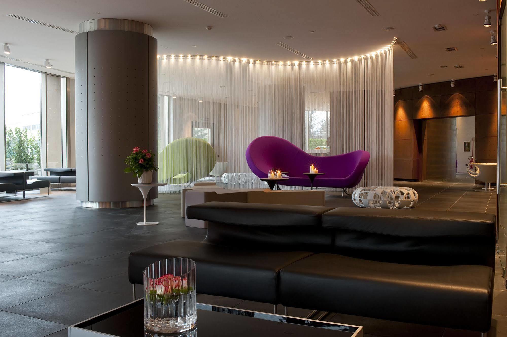 Western The Hub Hotel 4*