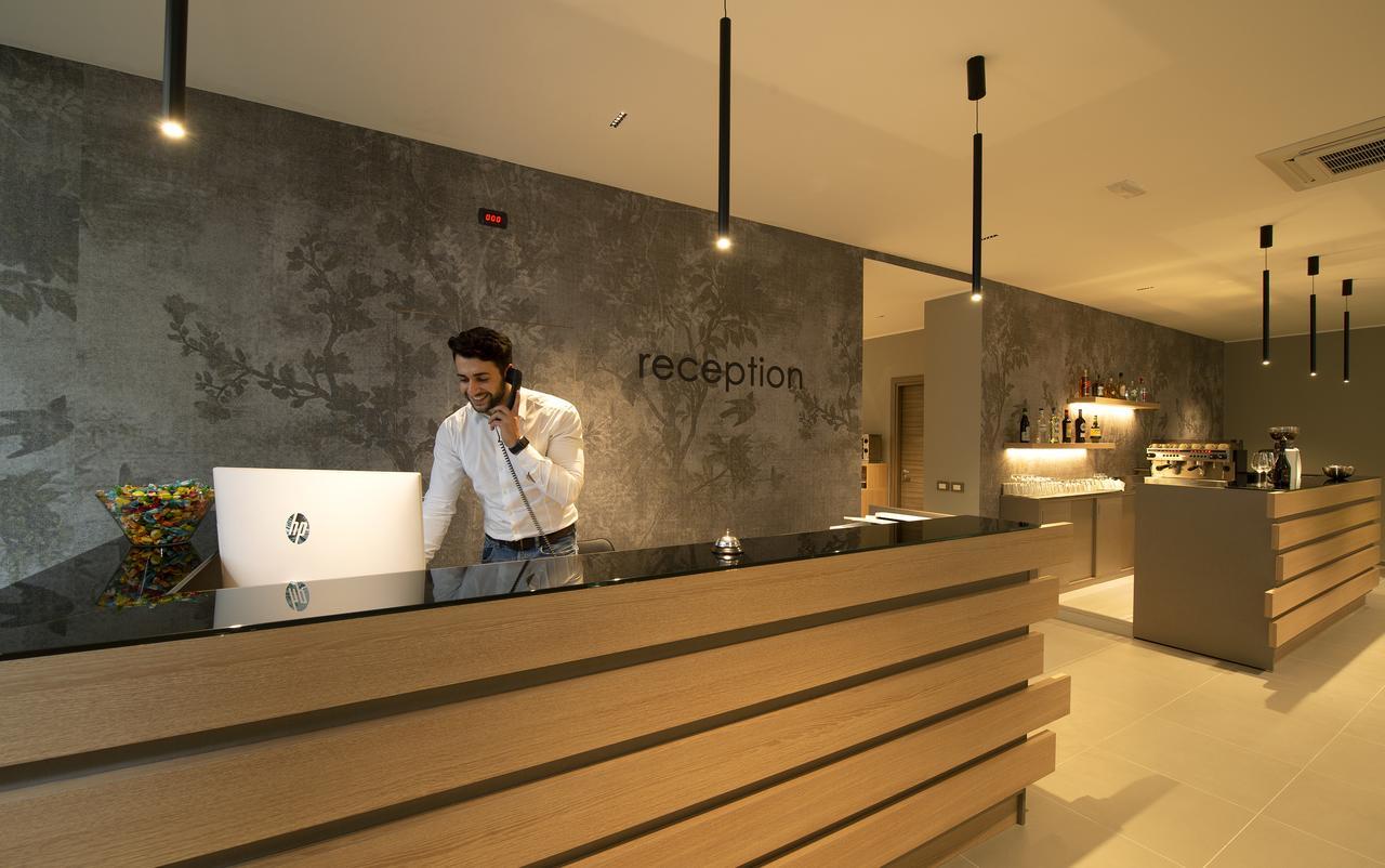 Hotel H21