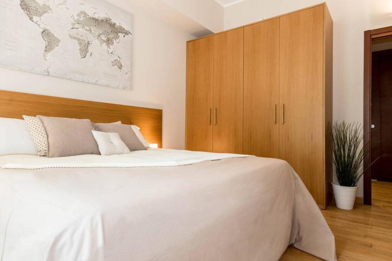 Apartment Altido Apt For 4 In The Centre Of