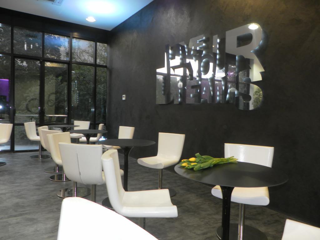 Ih Lorenteggio Hotel Milan