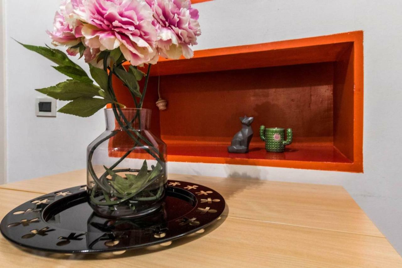 Apartment Altido Colorful For 2 Close To Sforzesco Castle Milan