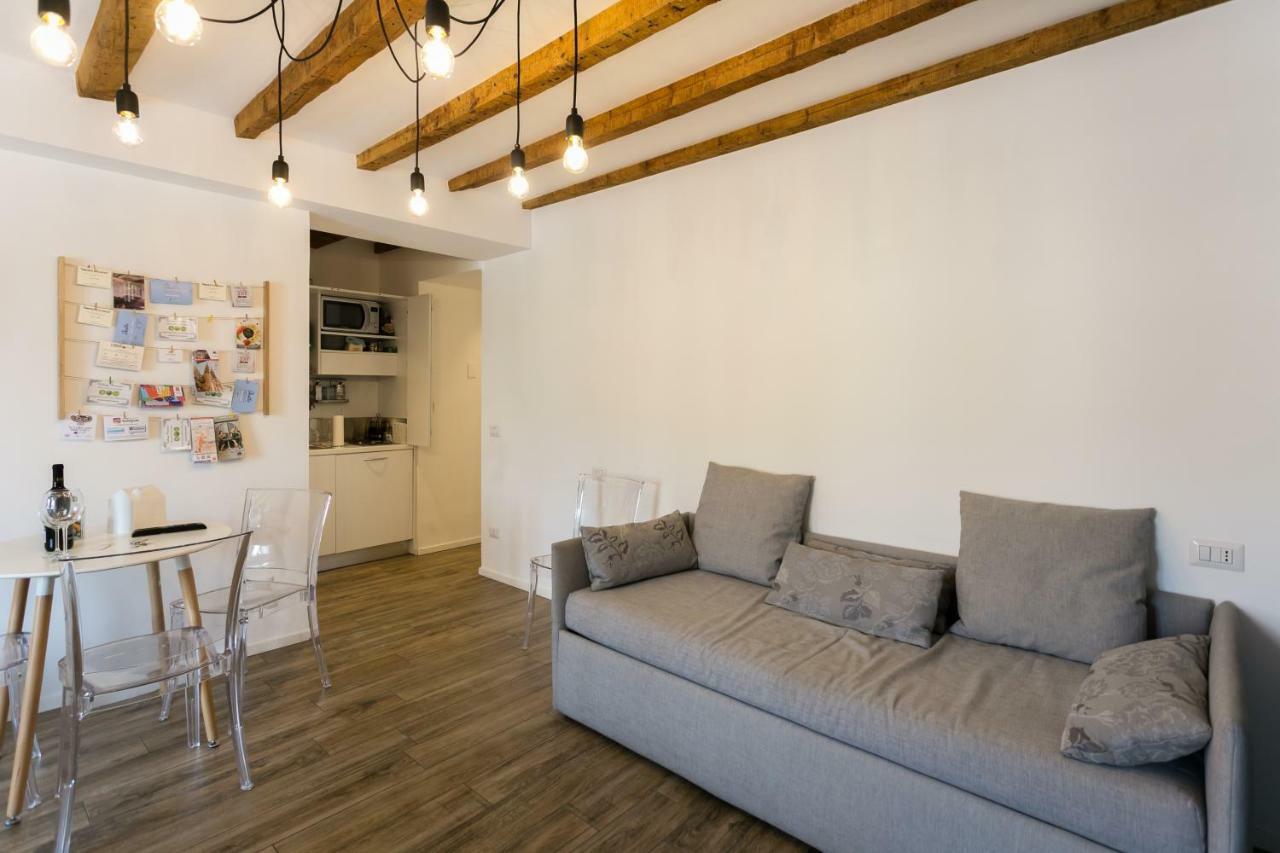 Apartment Porta Genova Milan