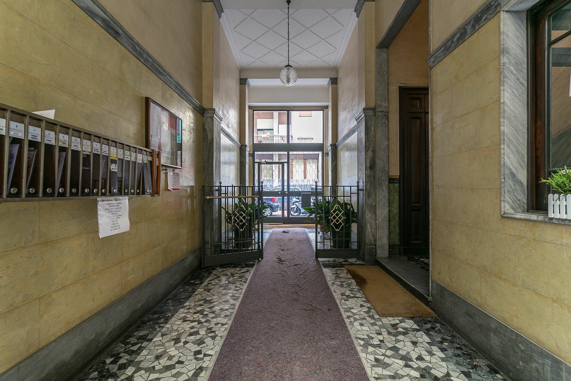 Notami - Titty House Crocetta