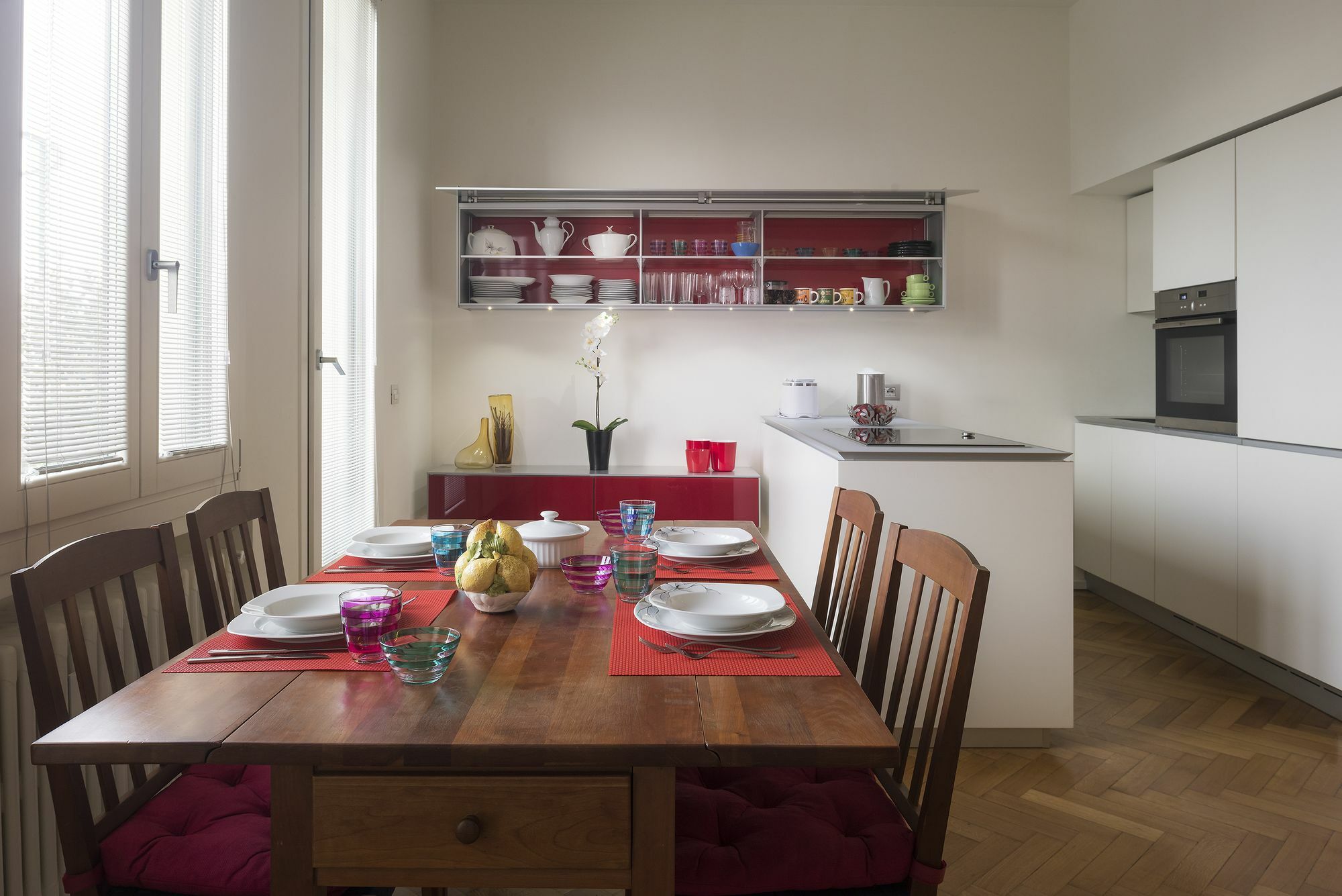 Rentclass - Plutarco * Milan