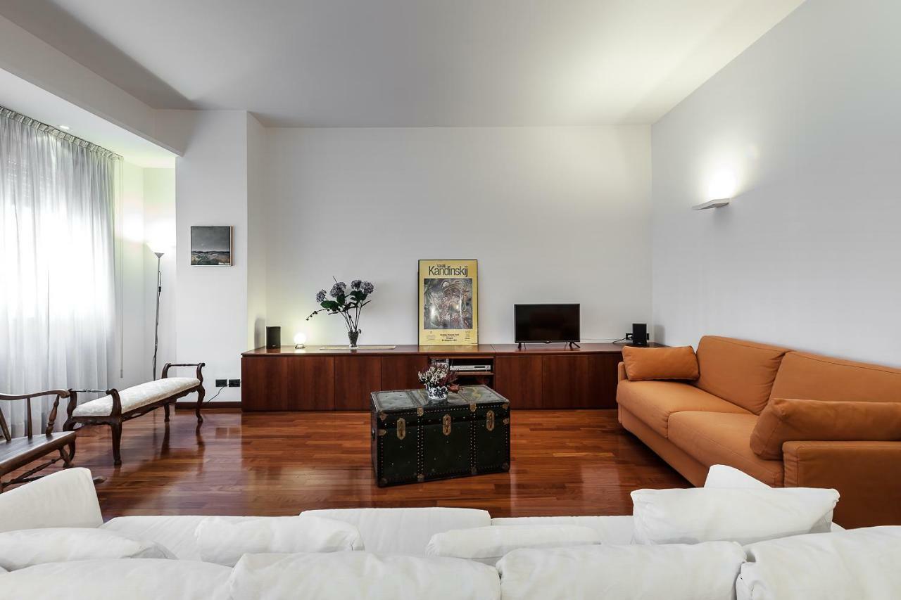Darsena Apartment Milan