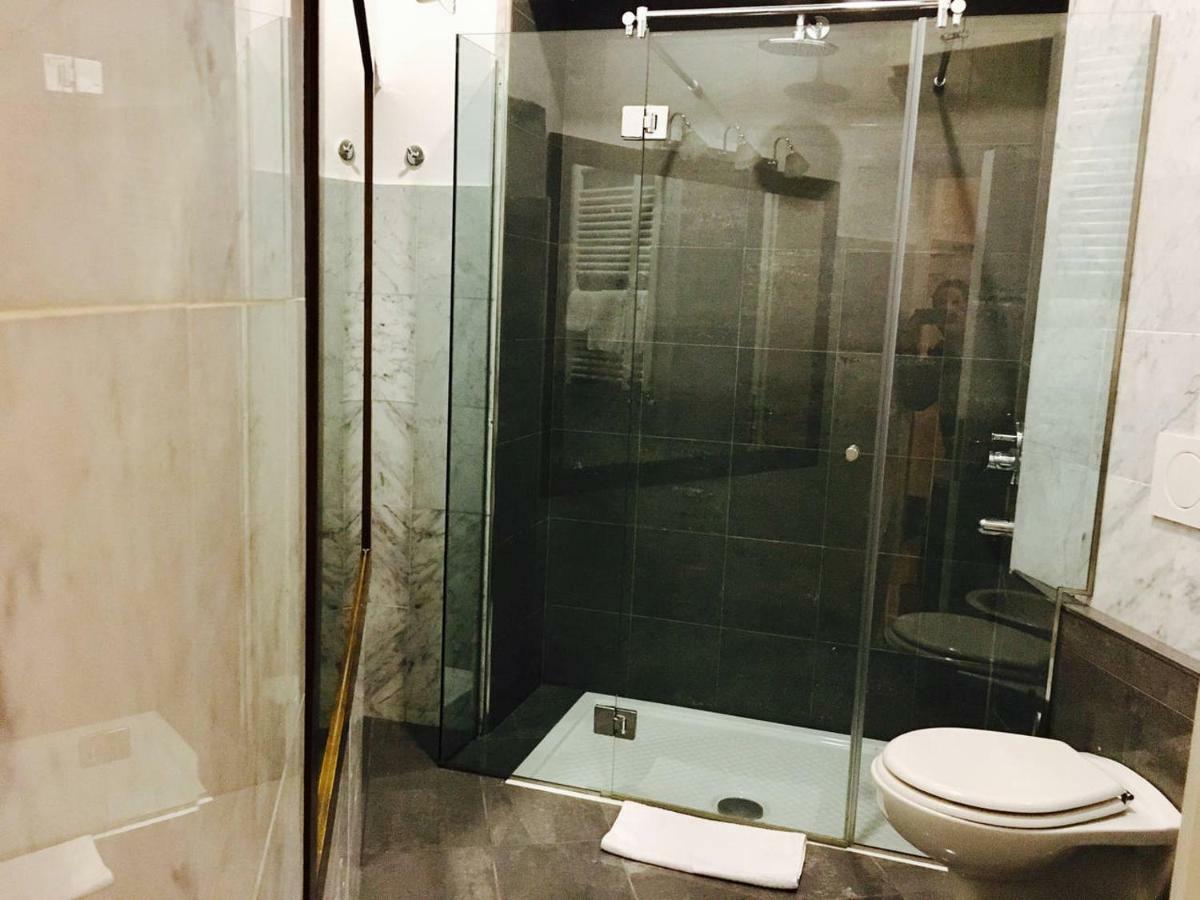 Room Apartment Milan