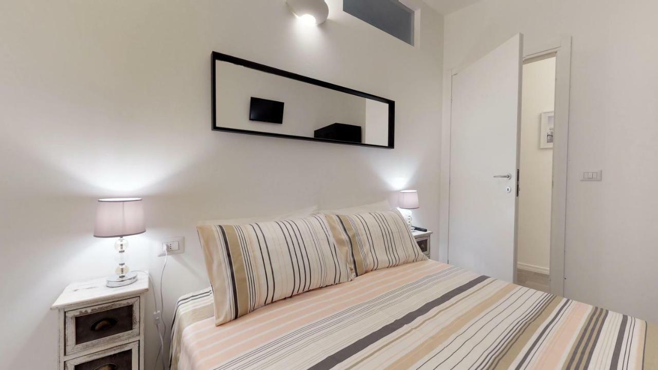 Luxury 2 Bedrooms Apartment *