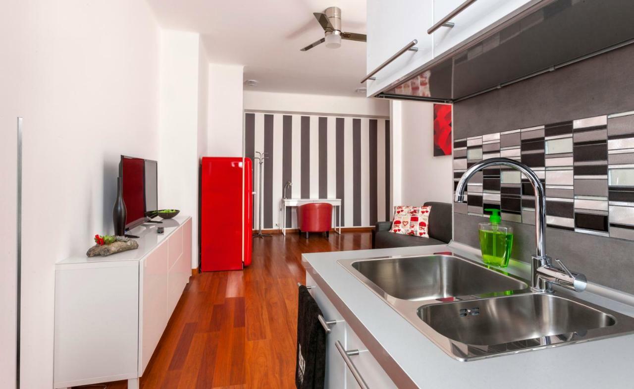 Bright House In * Milano