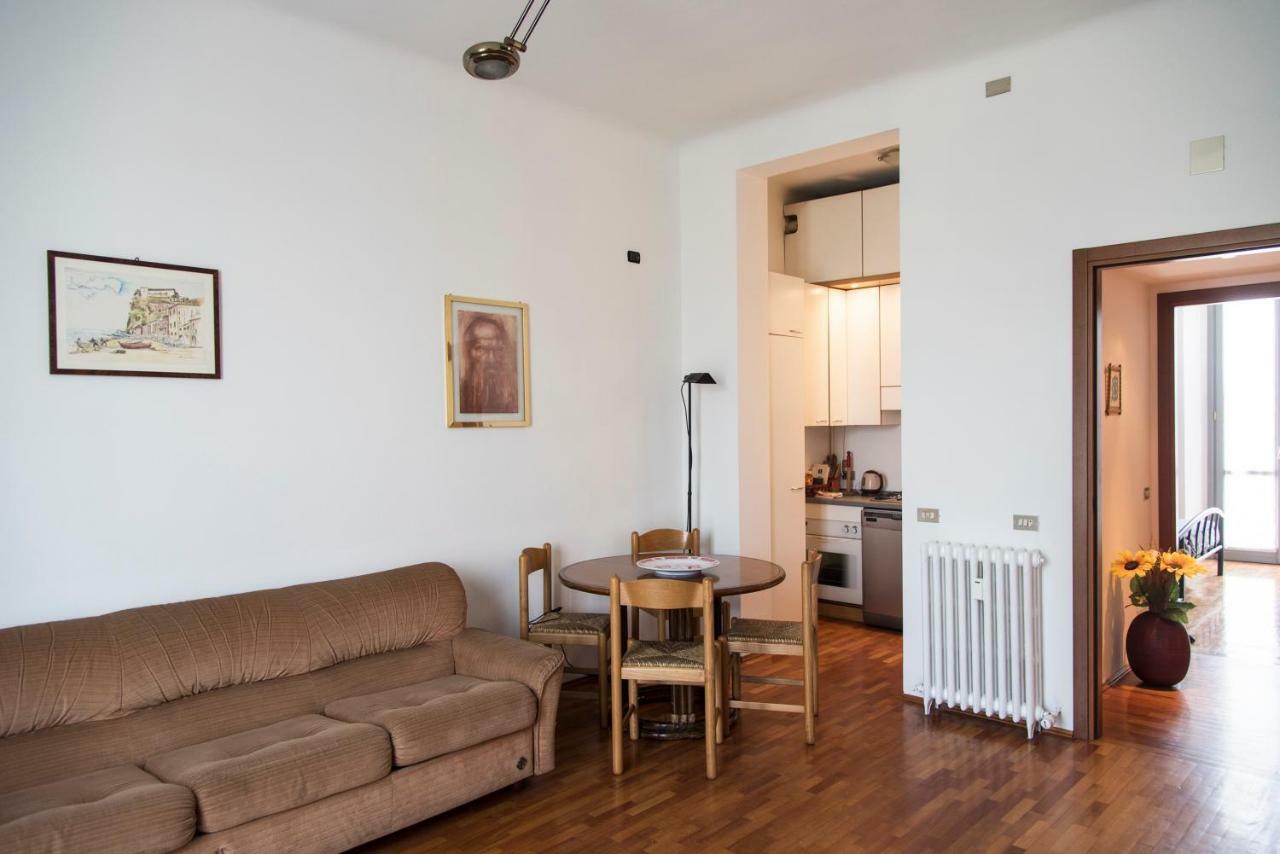 Youhosty - Segantini 73 Apartment