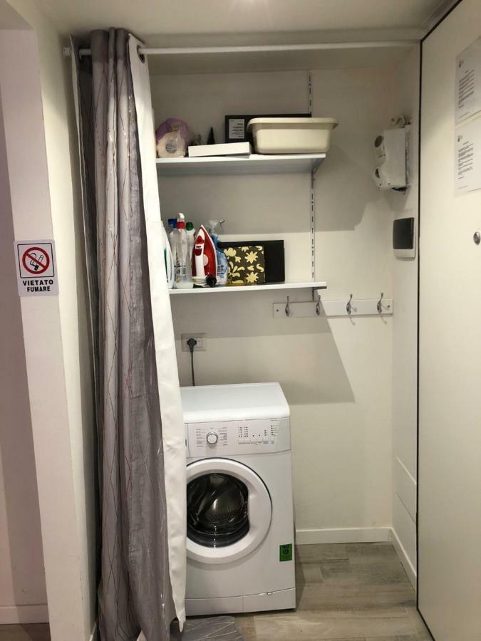 Joy House -central Near Metro Arco Della Pace Brera-entire Perfect For Work & Play, Nightlife With Ac & Fast Wifi Welcome To The Cool Joy House! Apartment