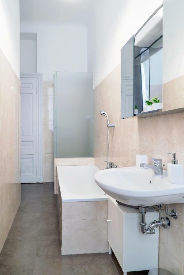 Apartamento Hemeras Boutique Homes - 4 Design Homes In Center