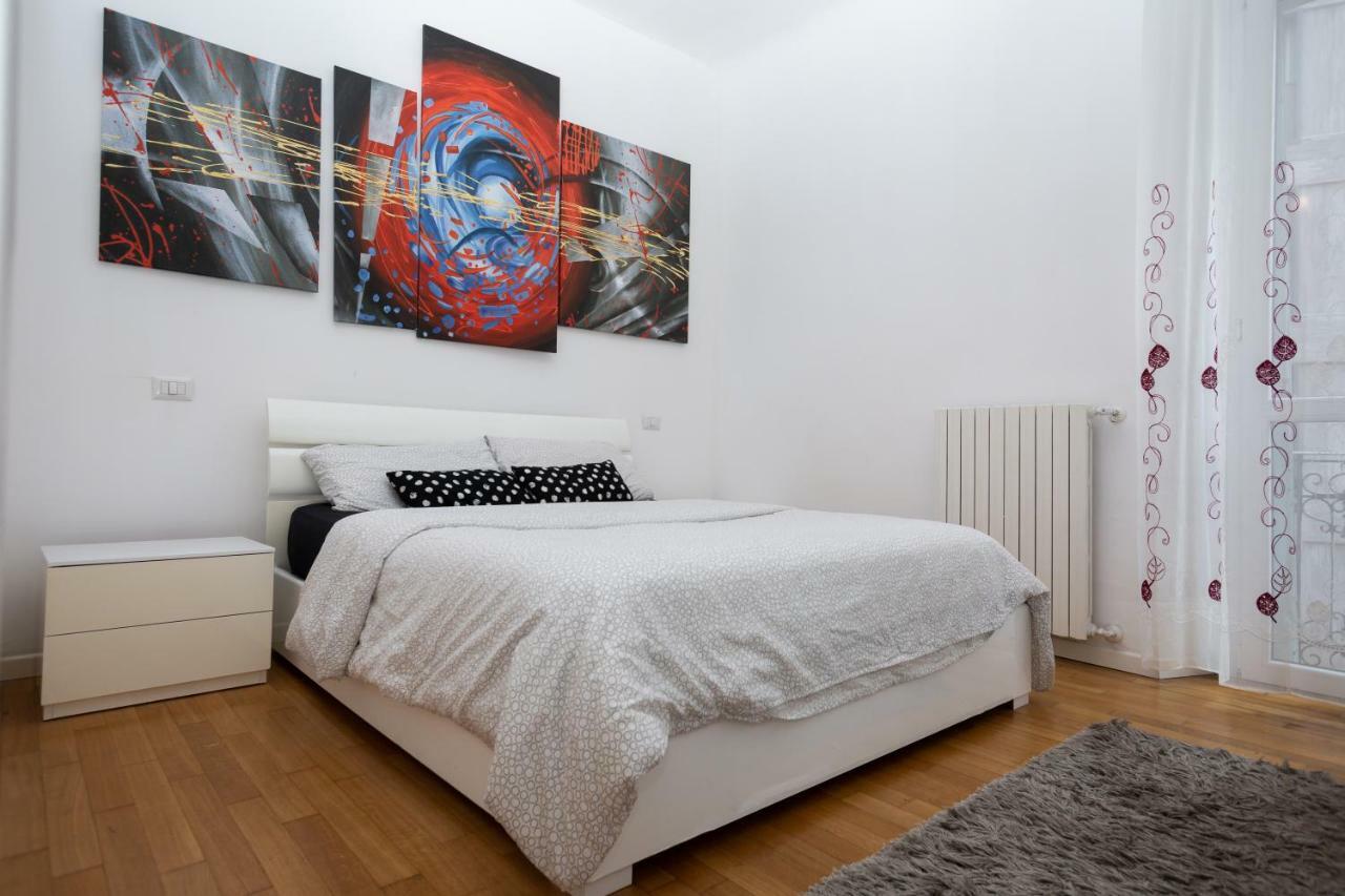 Apartment Bilocale Zona *