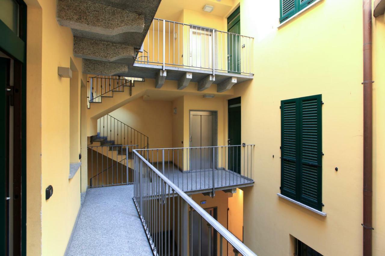 Apartment Hozyhome - Lovely Flat In Via Madonnina 23 Milan