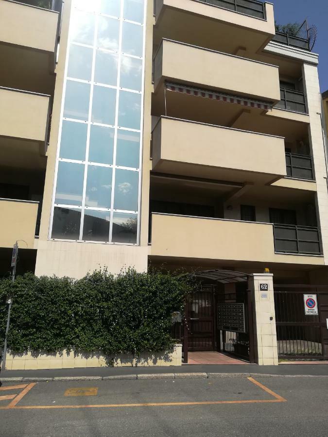 Apartamento Loft Brusuglio Milão