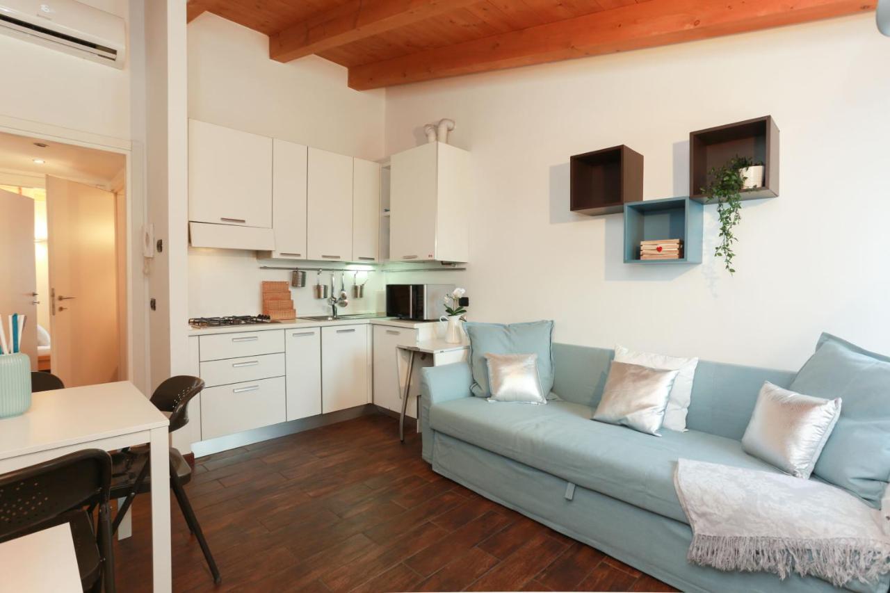 Apartment The Rent - Pretty In *