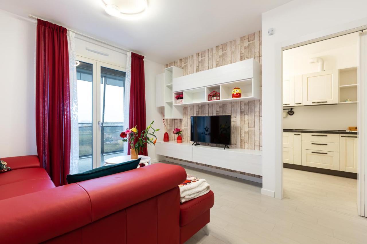 Apartment Fiera Flat With Garage Milan
