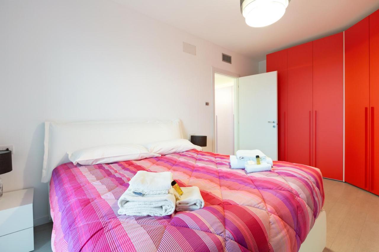 Apartment Fiera Flat With Garage Milan