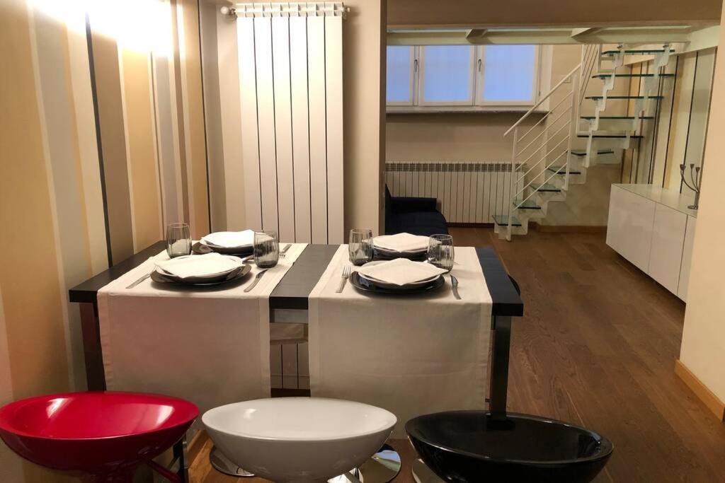 La Casina In Burlamacchi * Milan