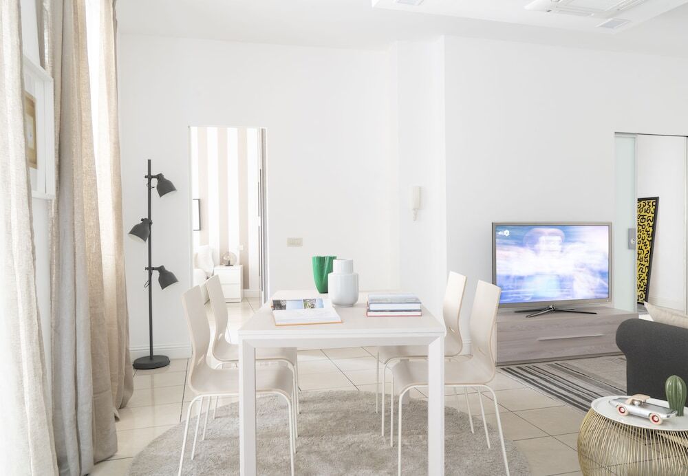 Apartment Brera In San Babila Milan