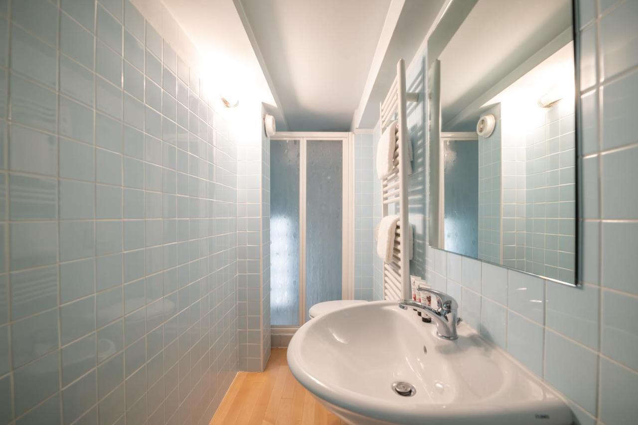 Via Paolo Lomazzo By Onefinestay * Milan