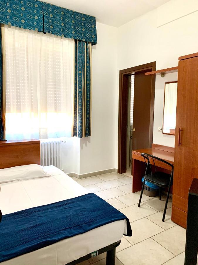 Hotel Alessander 2*