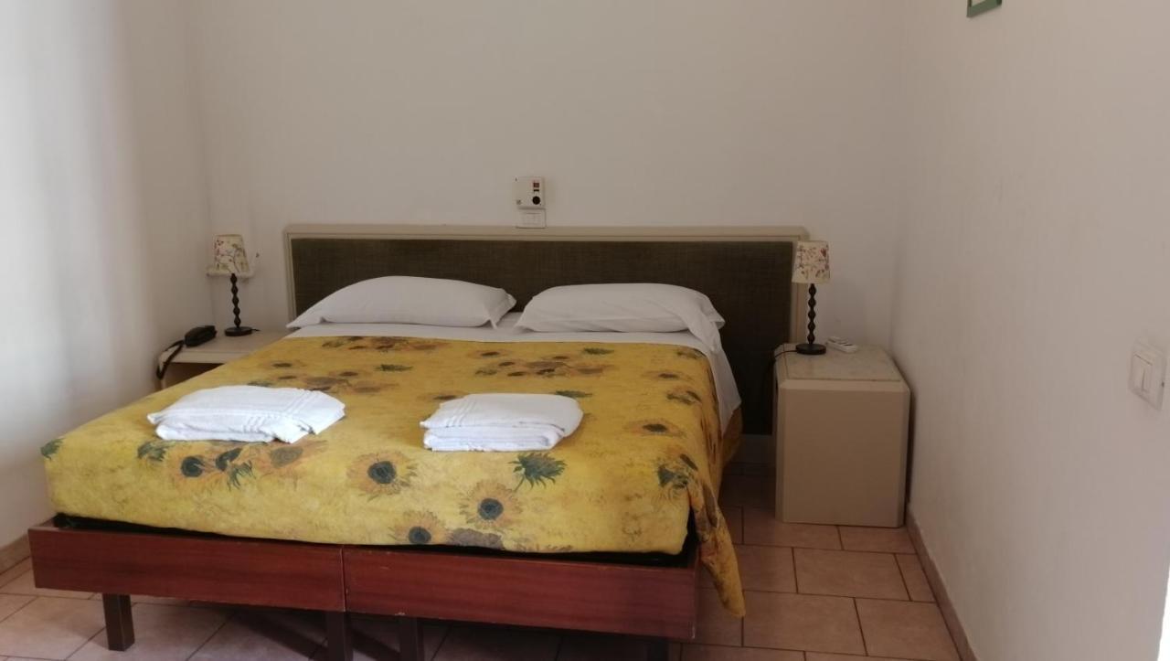 Gambara Hotel *