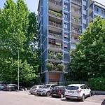Hemeras Boutique Homes : 3 Apartments In Center
