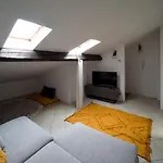 Hbhall Navigli 30