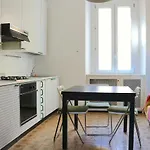 Via Olona - Cozy Apartament